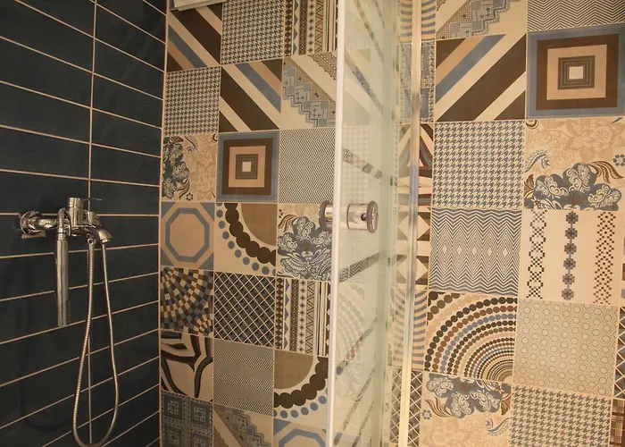 Bayiri Petit Guest house 4*