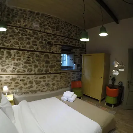 Bayiri Petit Litóchoron